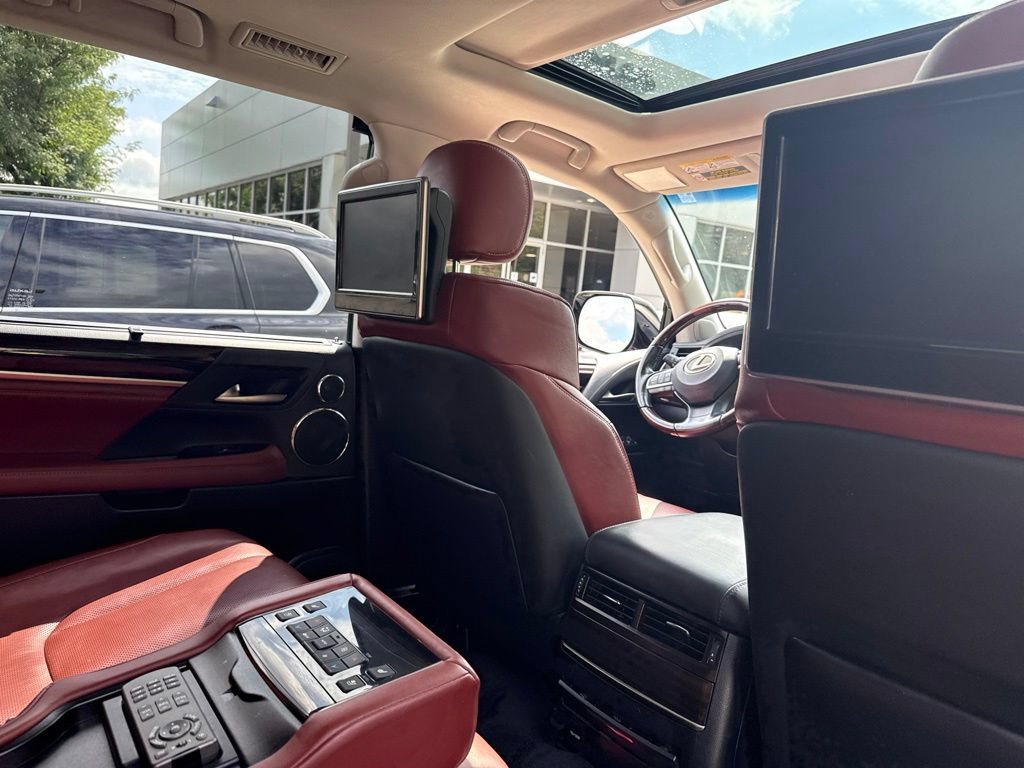 Used 2018 Lexus LX 570 4WD w/ Luxury Package image 9