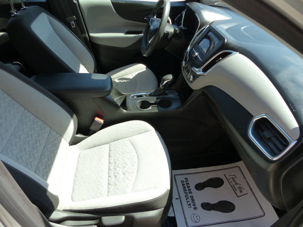 Used 2022 Chevrolet Equinox LS FWD image 28