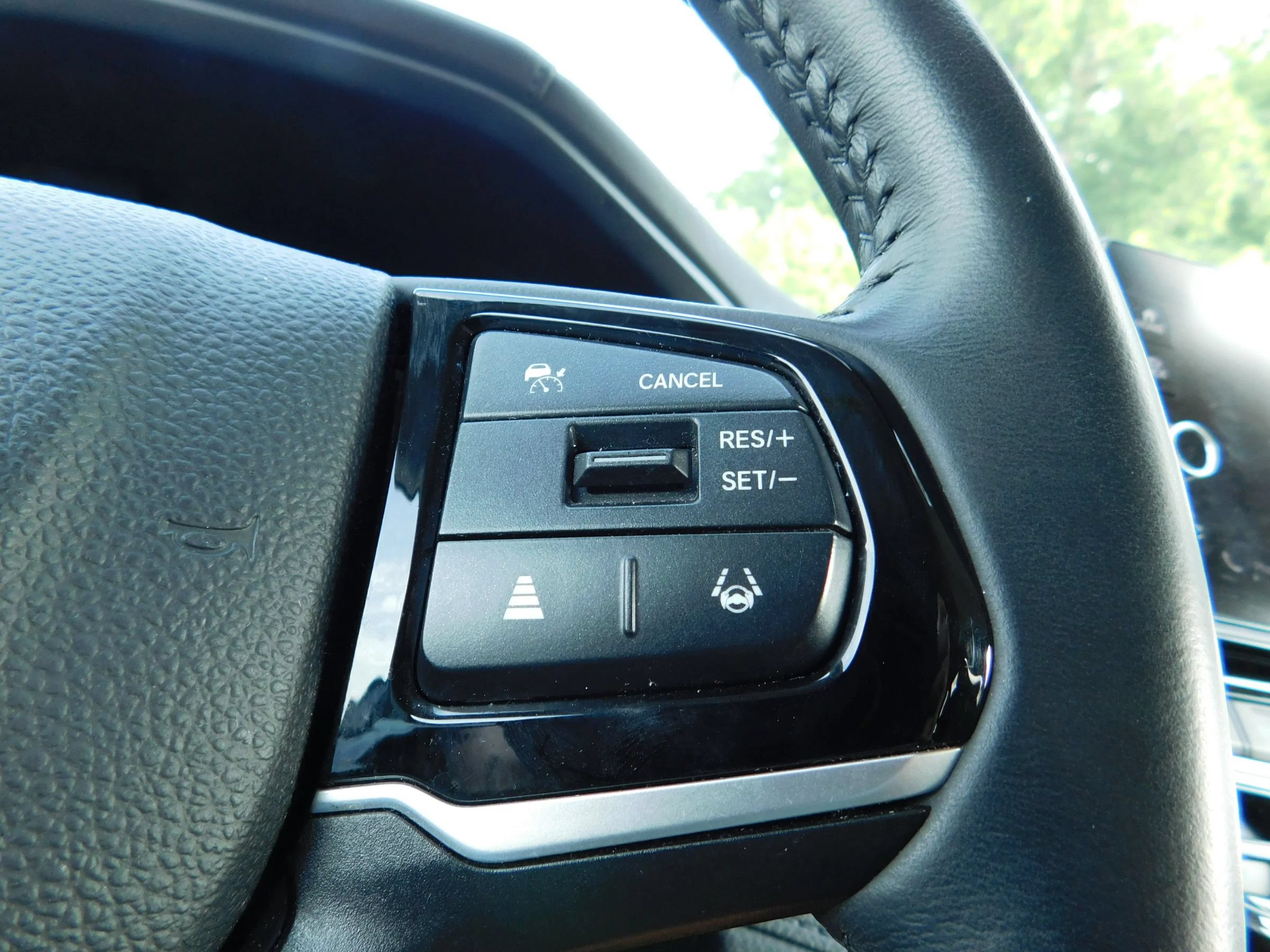 Used 2025 Honda Odyssey EX-L image 24