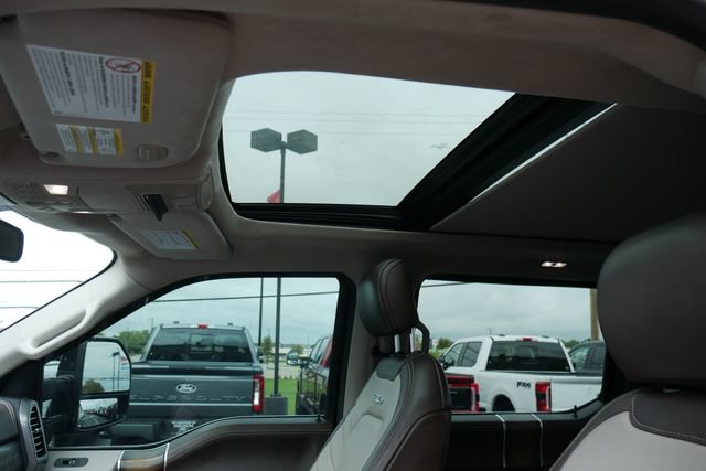 Used 2019 Ford F350 Limited AWD/4WD image 3