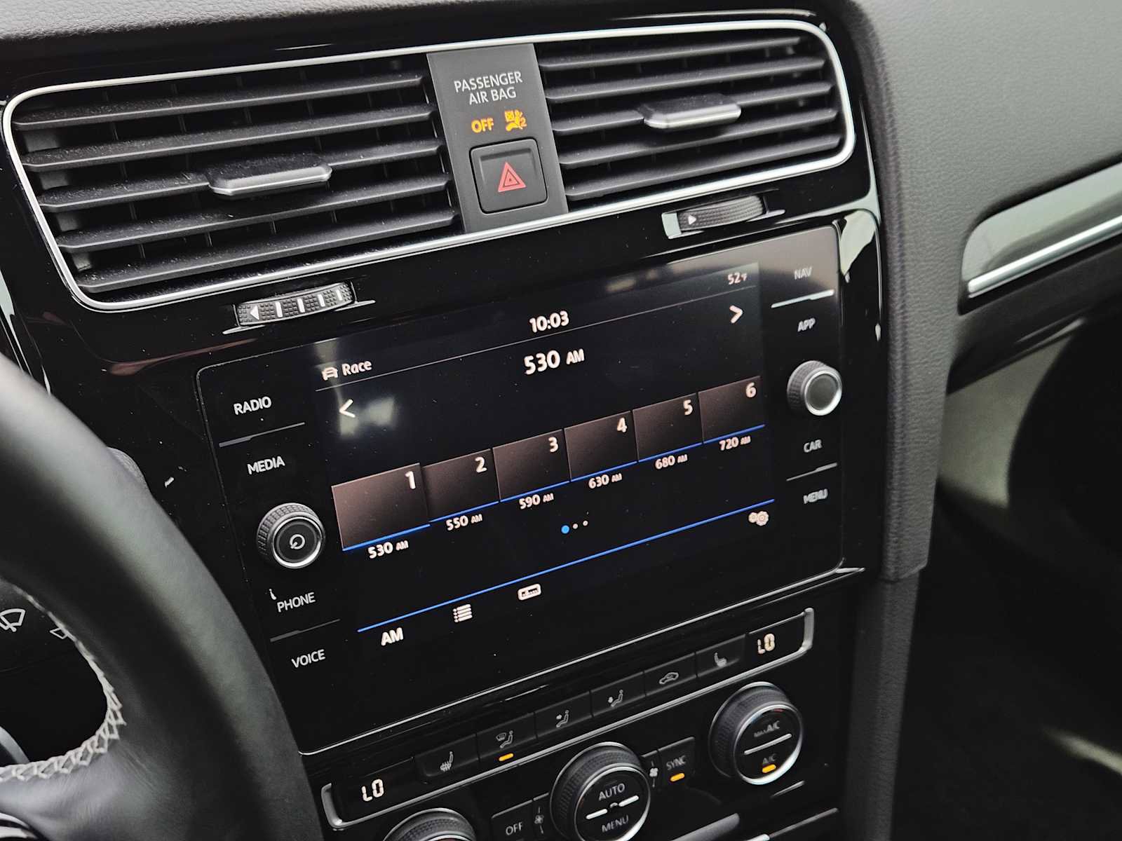 Used 2019 Volkswagen Golf R 4-Door image 17