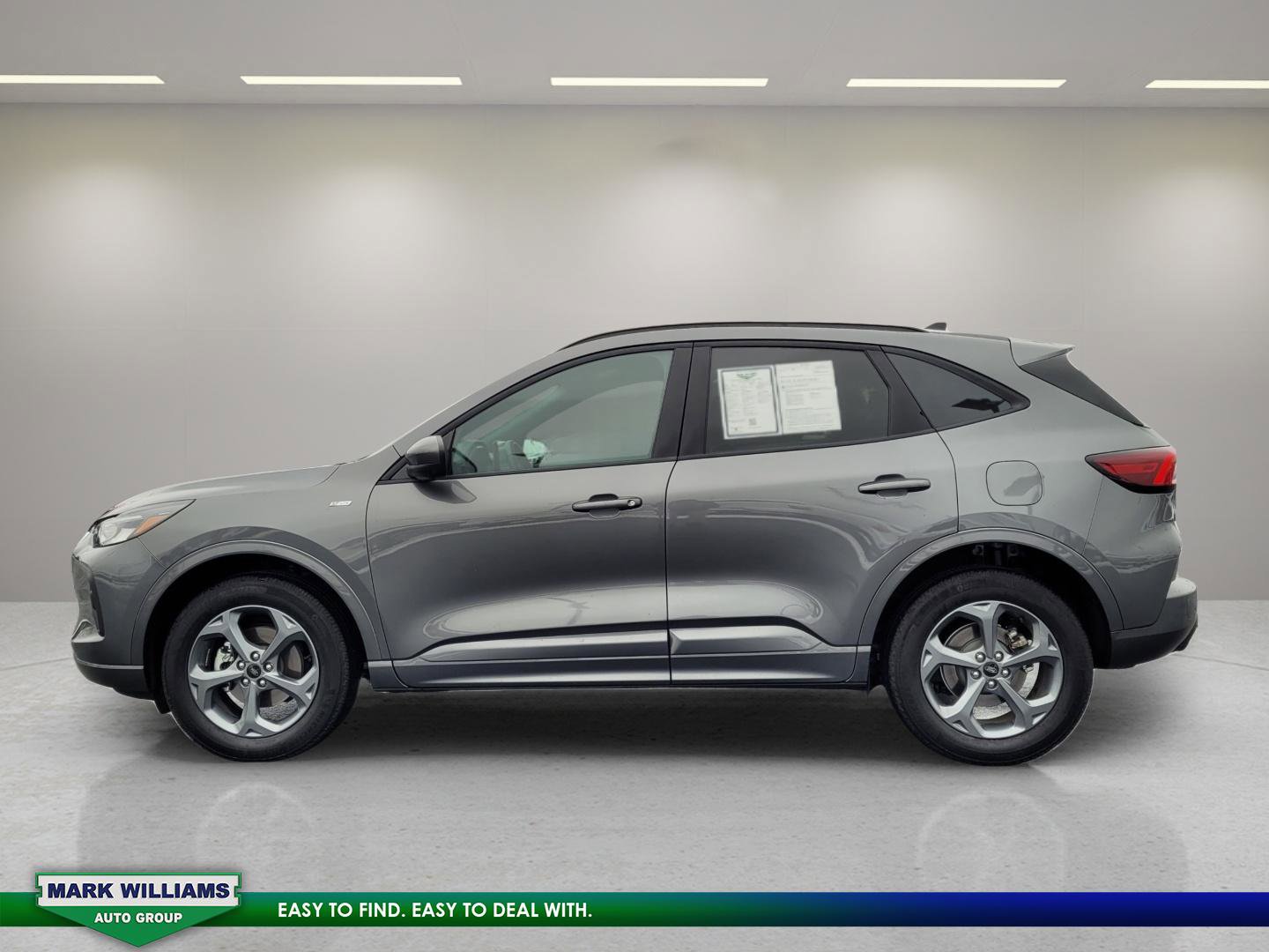 Used 2024 Ford Escape ST-Line Select w/ Tech Pack #2 image 5