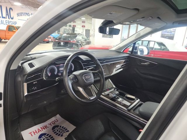 Used 2023 Audi Q7 3.0T Prestige image 11