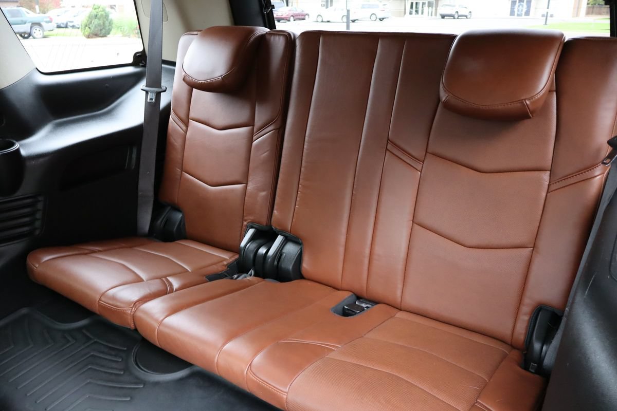 Used 2016 Cadillac Escalade Premium AWD/4WD image 21