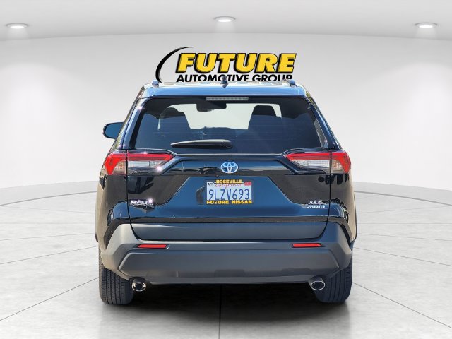 Used 2024 Toyota RAV4 XLE w/ Convenience Package AWD/4WD image 8
