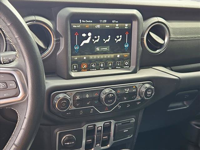 Used 2019 Jeep Wrangler Unlimited Sahara w/ Uconnect 4C Nav & Sound Group AWD/4WD image 14