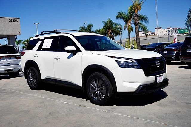 Certified 2023 Nissan Pathfinder SV w/ Black Appearance Package