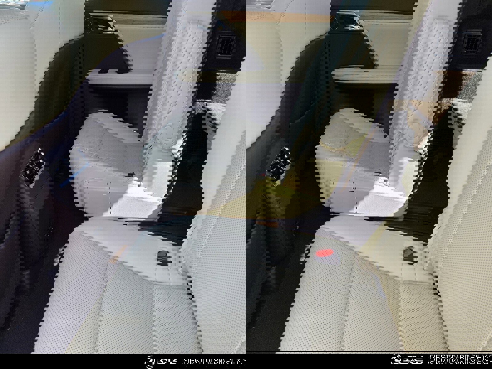 Certified 2020 Lexus RX 450hL AWD w/ Premium Package image 25