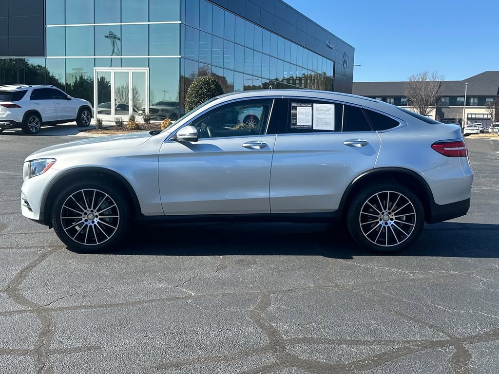 Used 2017 Mercedes-Benz GLC 300 4MATIC Coupe image 4