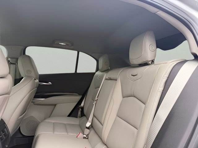 Used 2021 Cadillac XT4 Premium Luxury FWD image 9