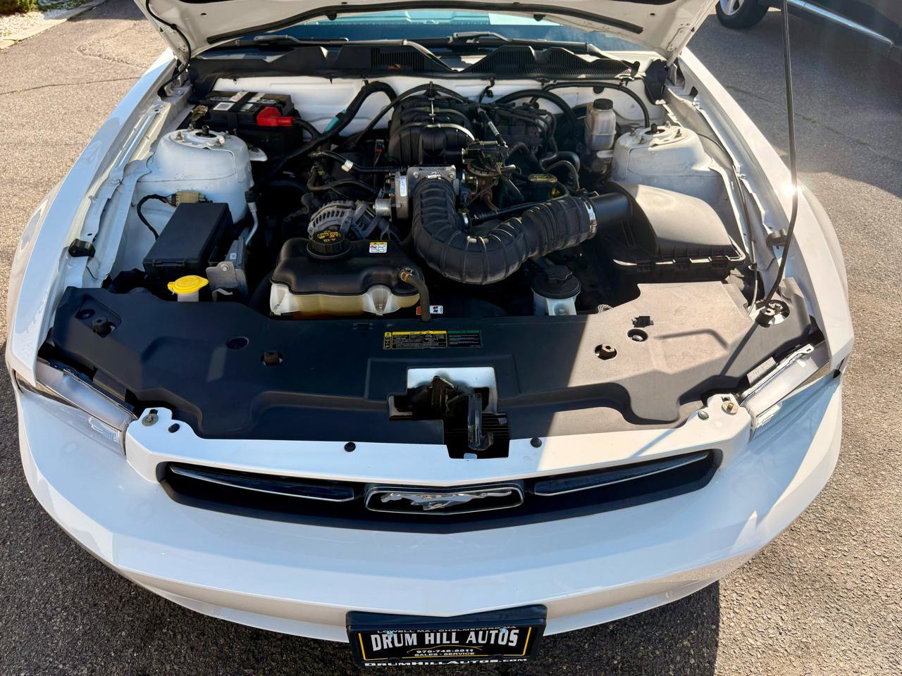 Used 2010 Ford Mustang Convertible RWD image 40