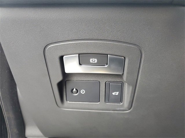 Used 2019 Land Rover Range Rover Velar S image 29