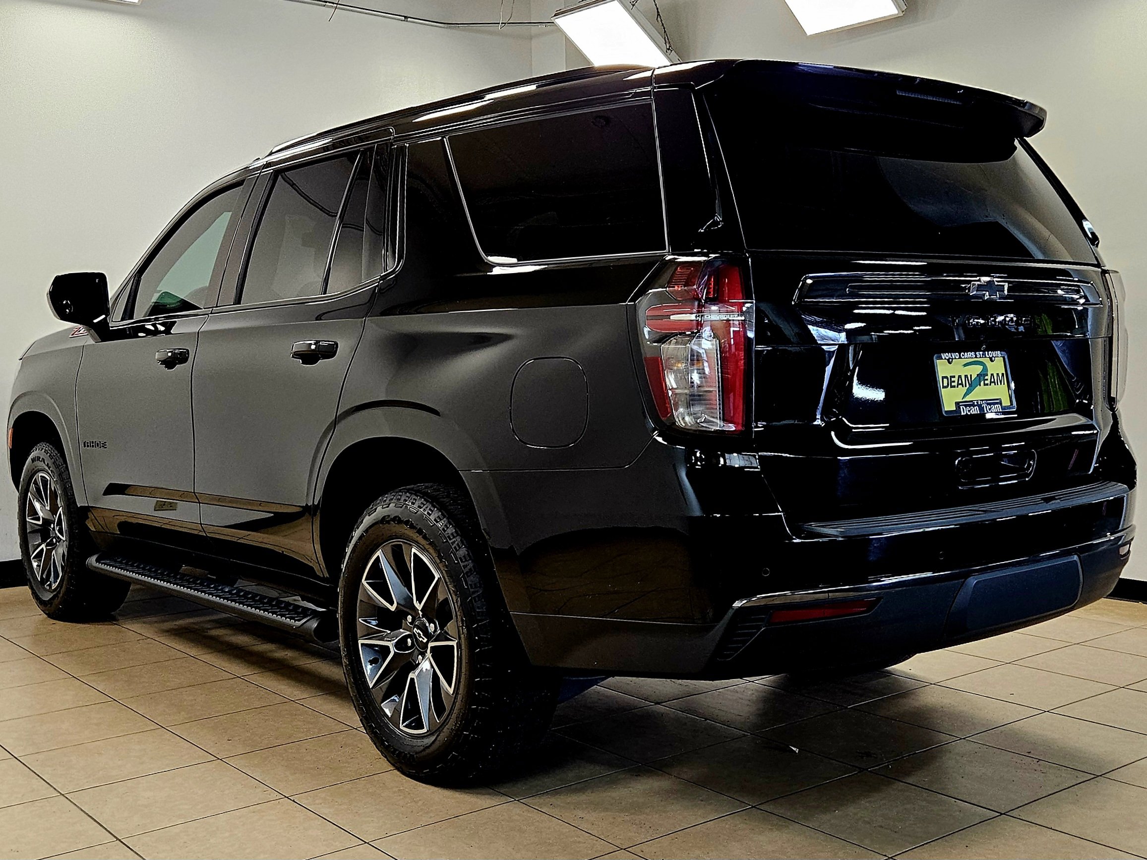 Used 2021 Chevrolet Tahoe Z71 AWD/4WD image 4