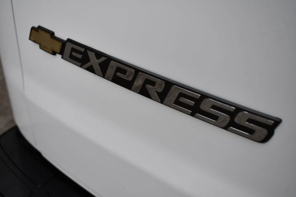 Used 2022 Chevrolet Express 3500 LS image 8