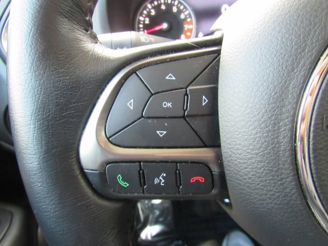 Used 2019 Jeep Renegade Limited image 37