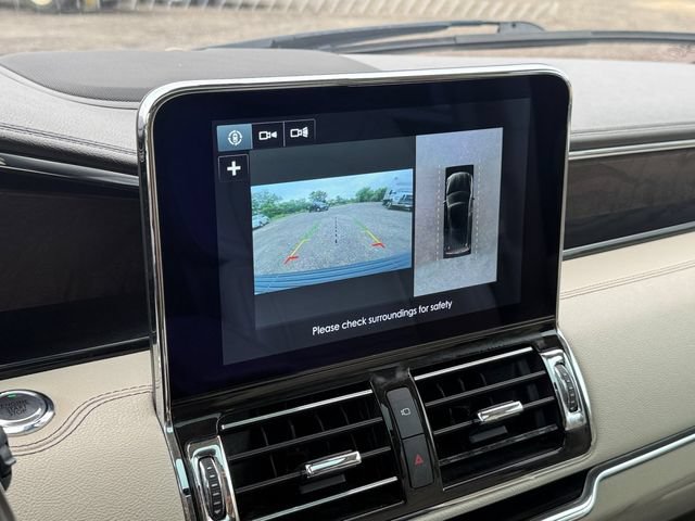 Used 2018 Lincoln Navigator Select w/ Technology Package RWD image 10