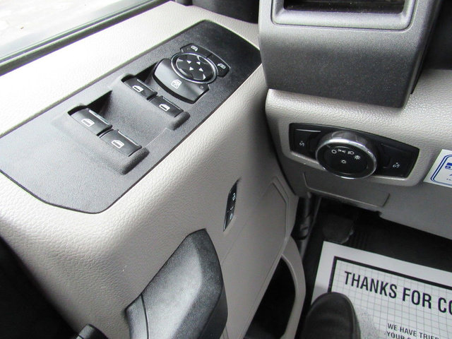 Used 2017 Ford F450 XL w/ Power Equipment Group image 48