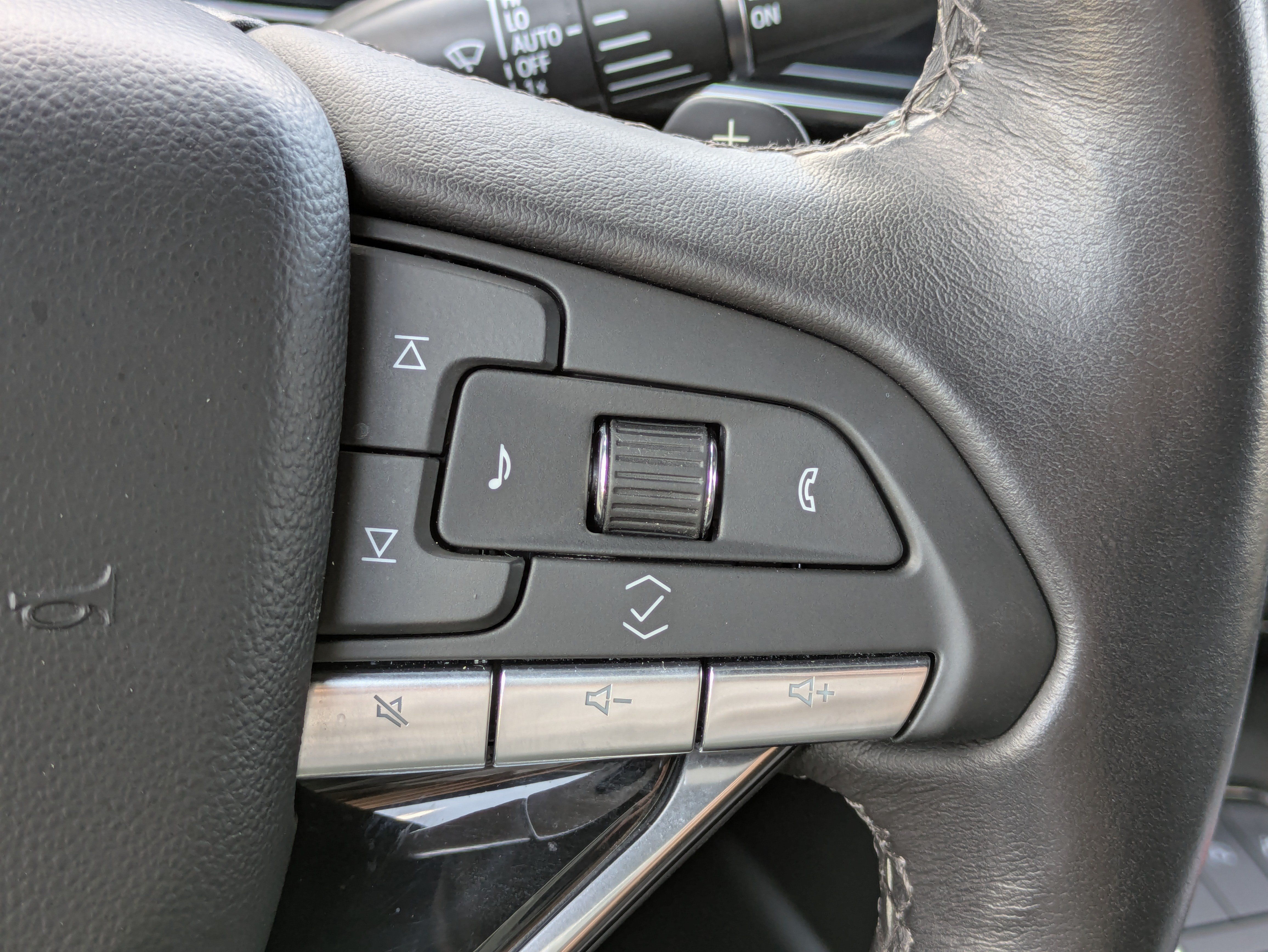 Certified 2024 Cadillac Escalade Sport AWD/4WD image 20