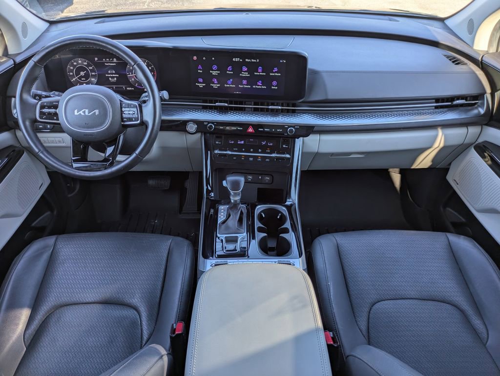 Used 2024 Kia Carnival SX Prestige image 13