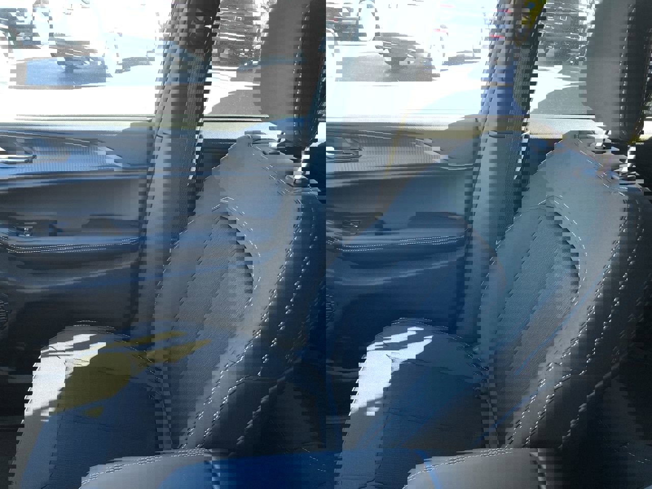 New 2025 Jeep Grand Cherokee Laredo X w/ Luxury Tech Group I image 31