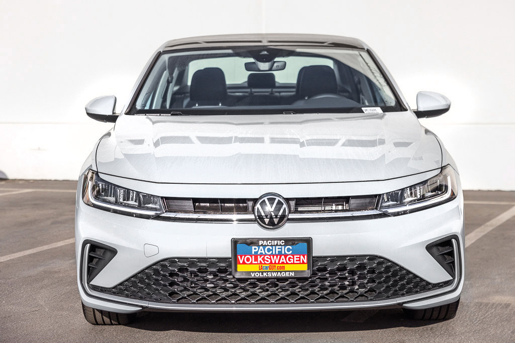 New 2027 Volkswagen Jetta SE FWD image 2