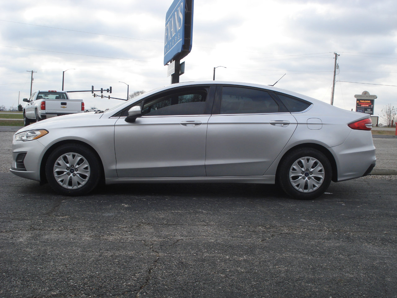 Used 2019 Ford Fusion S image 5