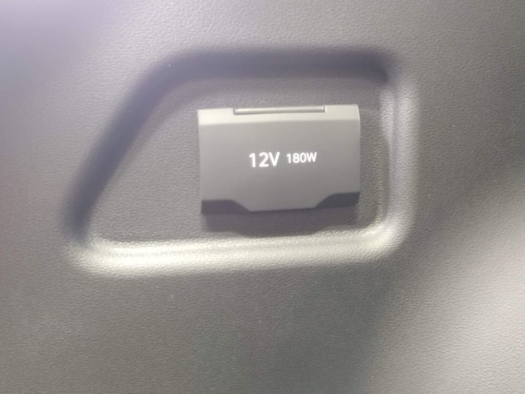 New 2026 Hyundai Tucson SE image 14