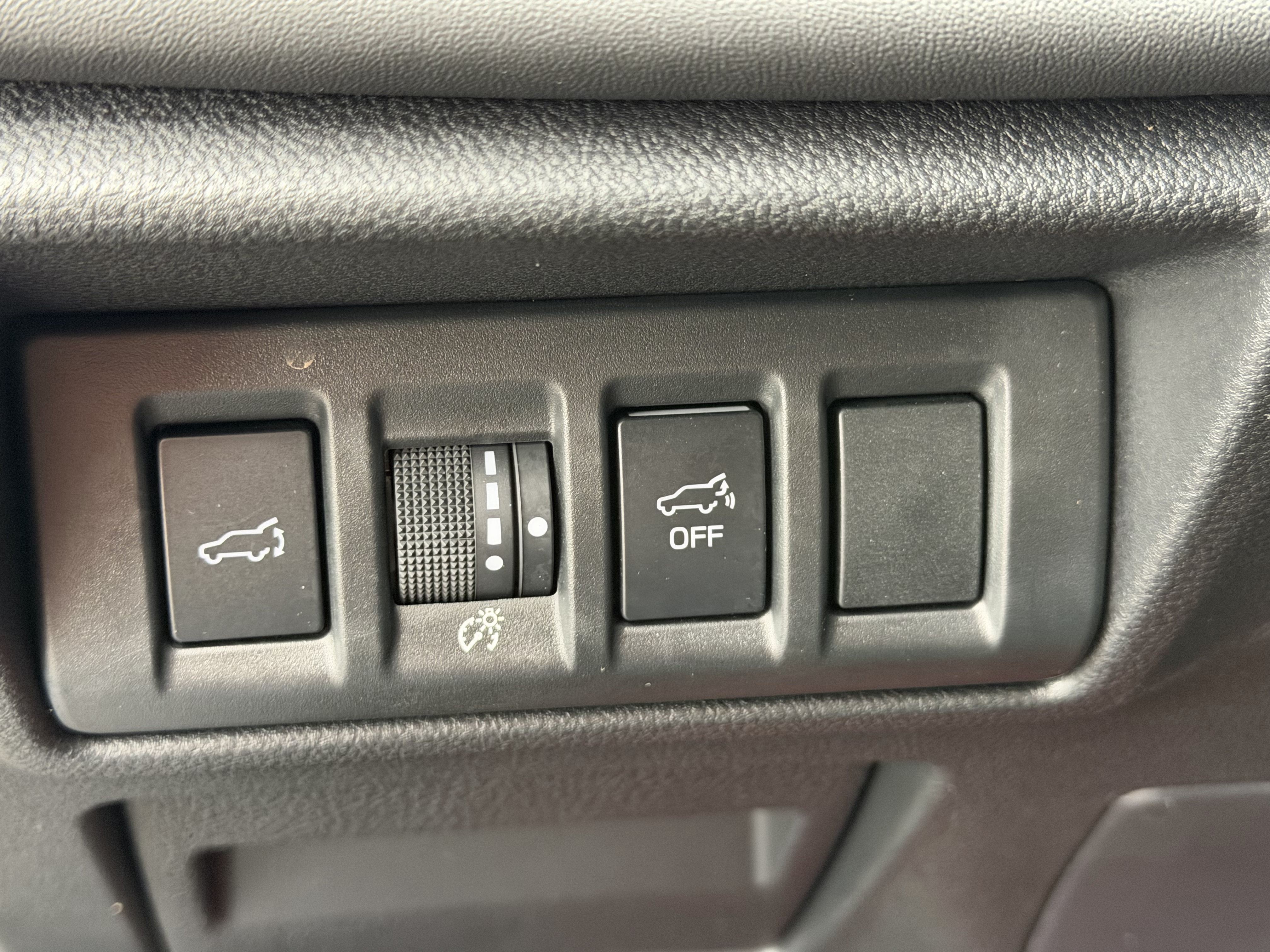 Used 2025 Subaru Outback Wilderness AWD/4WD image 15