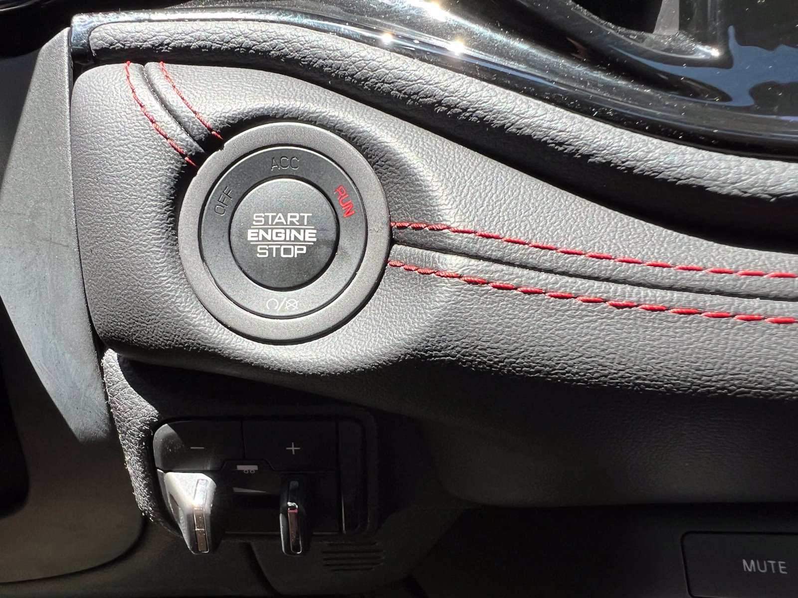 Used 2023 Dodge Durango R/T RWD image 42