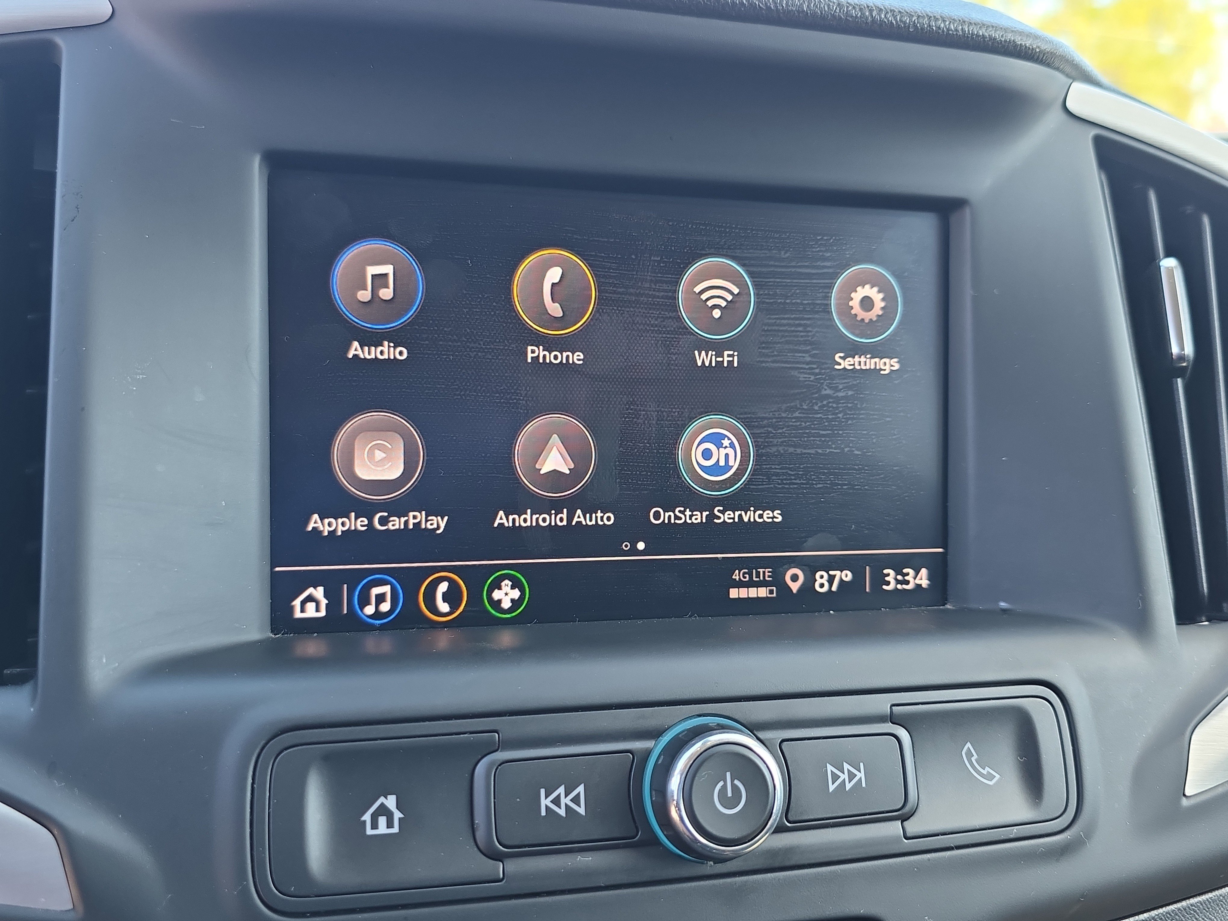 Used 2024 GMC Terrain SLE image 28