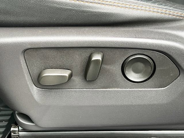 Used 2024 GMC Sierra 2500 AT4 image 11