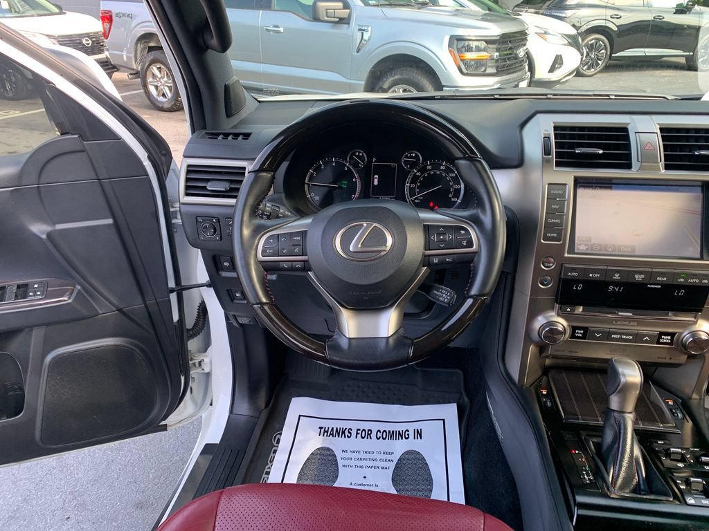 Used 2021 Lexus GX 460 Luxury w/ Accessory Package AWD/4WD image 21