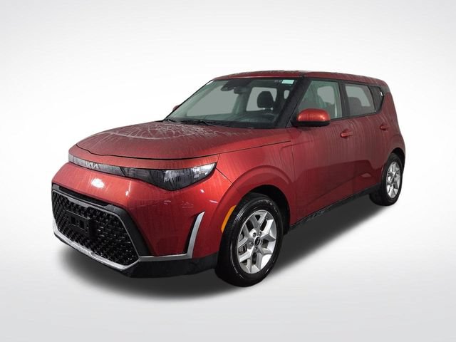 Certified 2025 Kia Soul LX w/ LX Technology Package FWD image 2