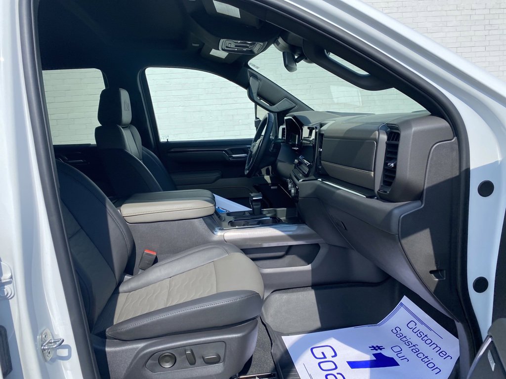 Used 2024 Chevrolet Silverado 1500 ZR2 w/ ZR2 Bison Edition image 11