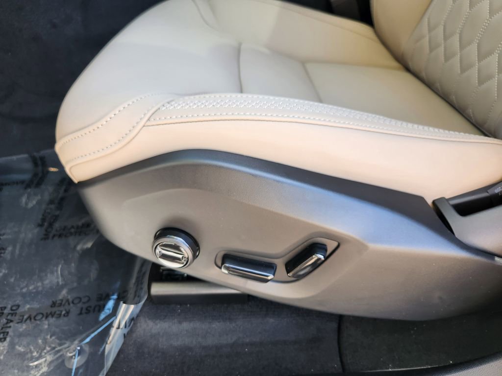 New 2026 Volvo XC60 T8 Plus w/ Protection Package Premier image 14