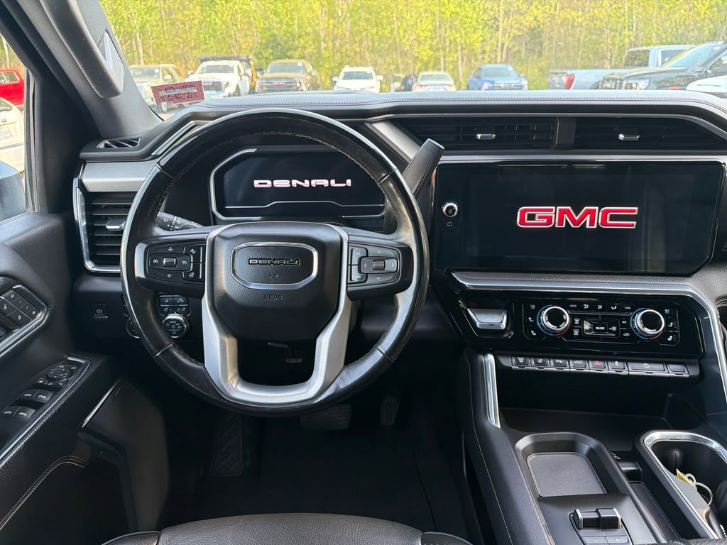 Used 2024 GMC Sierra 2500 Denali w/ Denali Reserve Package AWD/4WD image 17