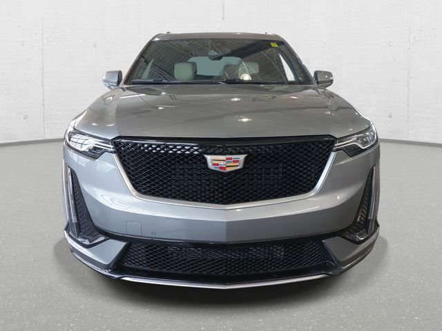 Used 2025 Cadillac XT6 Sport w/ LPO, Floor Liner Package image 2
