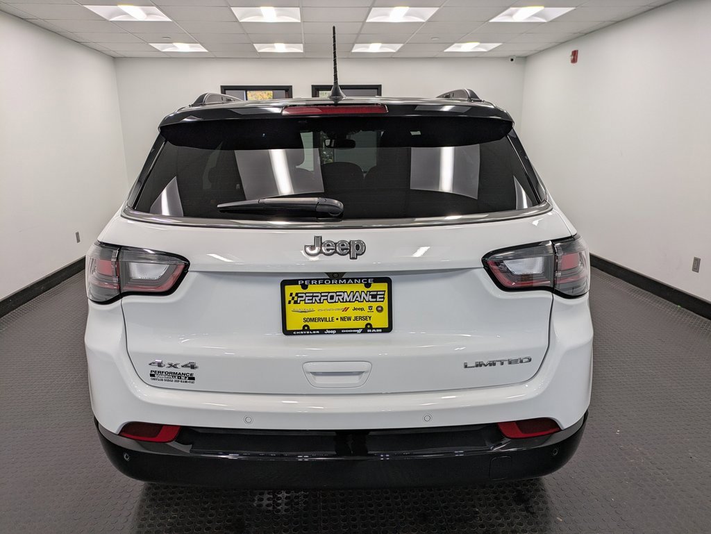 Used 2024 Jeep Compass Limited w/ Elite Group image 5
