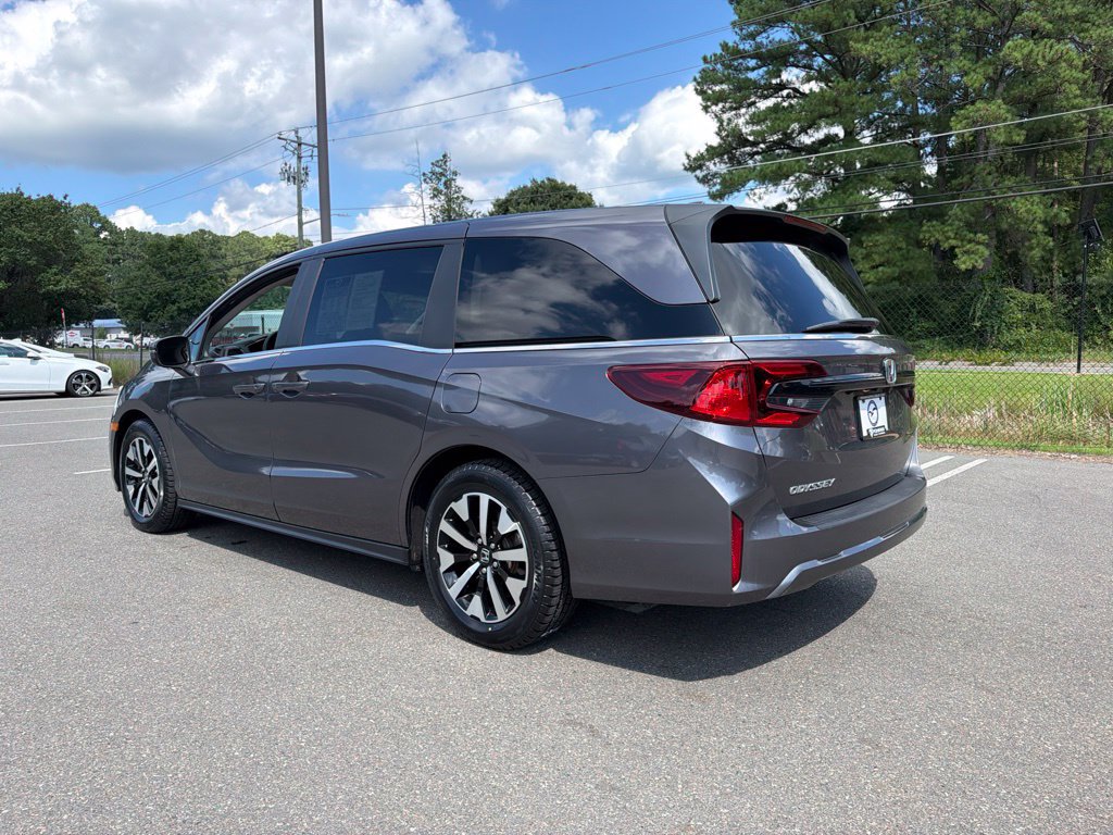 Used 2025 Honda Odyssey EX-L image 11