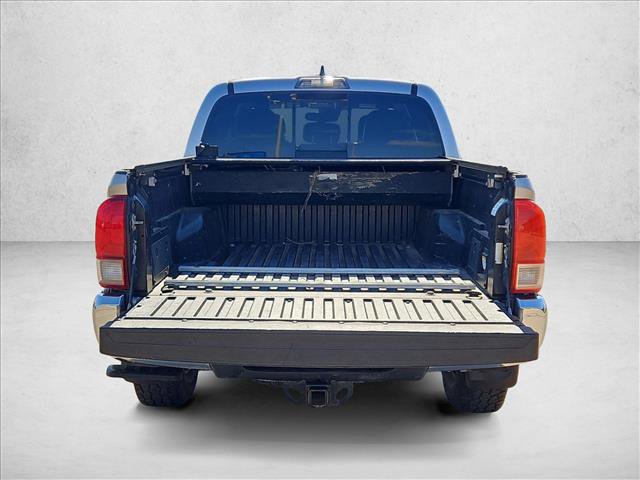 Used 2018 Toyota Tacoma TRD Off-Road AWD/4WD image 6