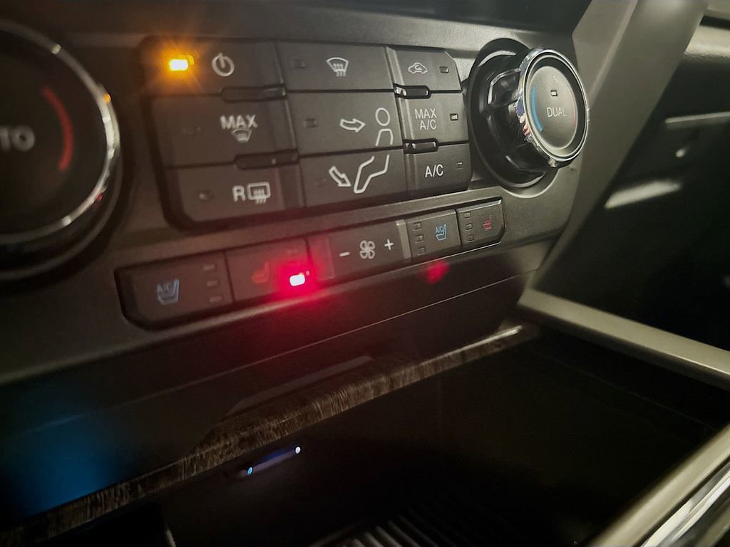 Used 2019 Ford F250 Lariat image 24