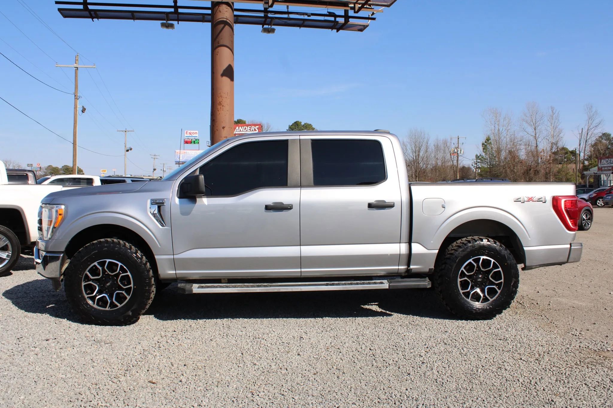 Used 2022 Ford F150 XLT AWD/4WD image 2