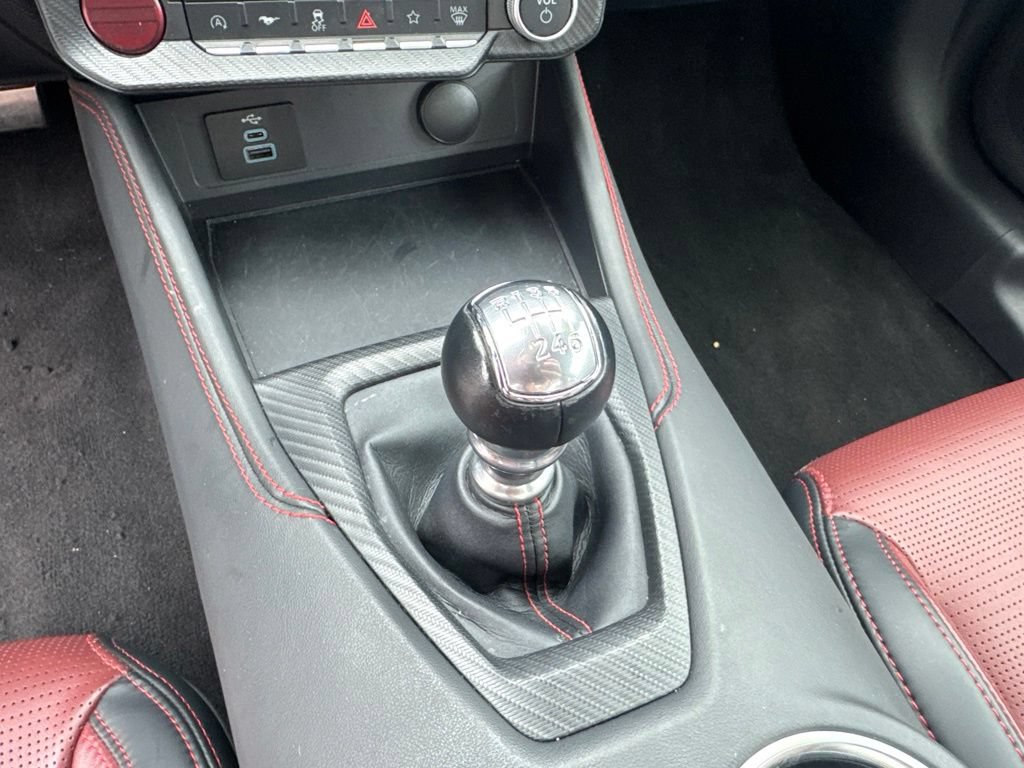 Used 2025 Ford Mustang GT Premium RWD image 16