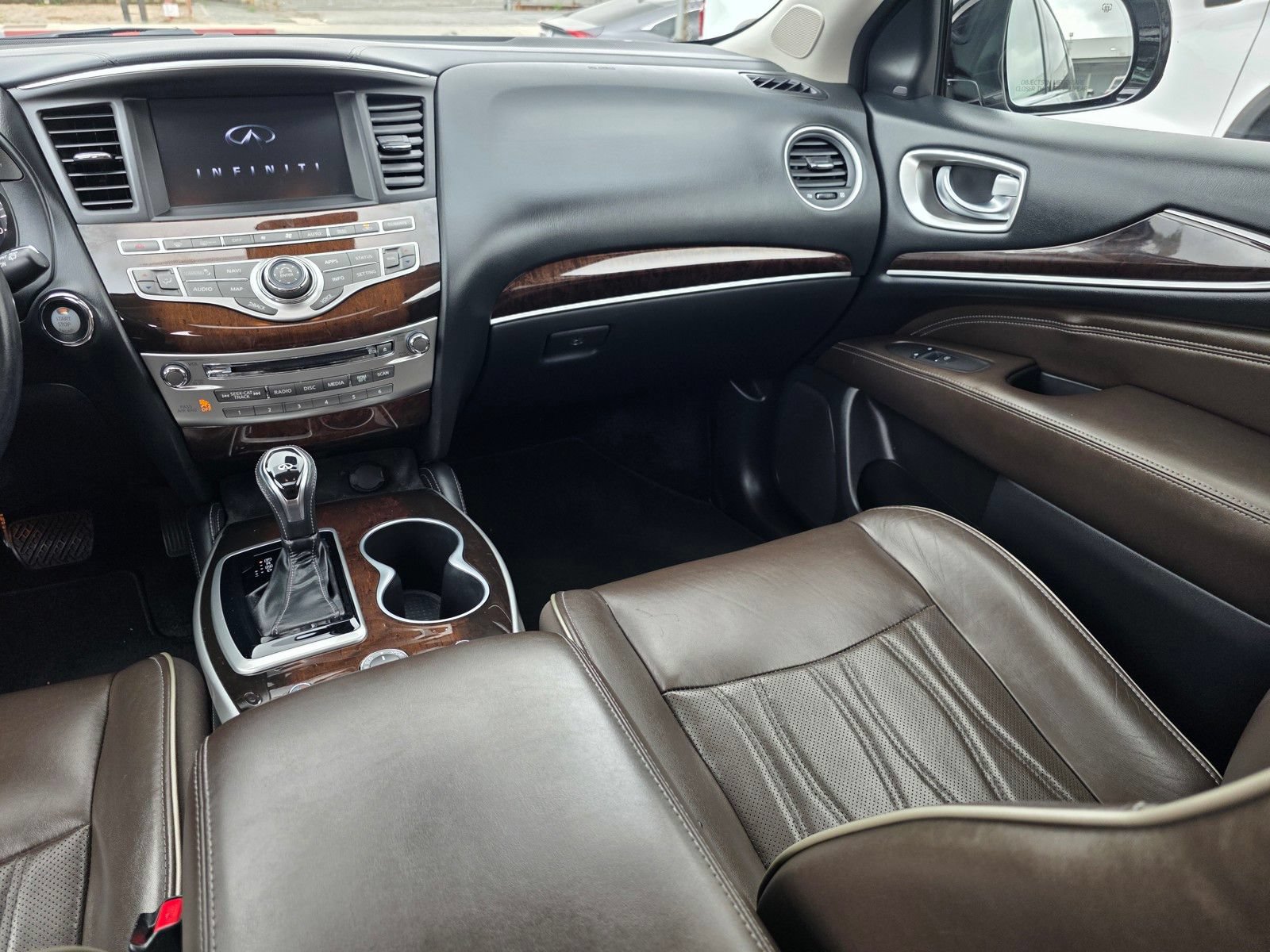 Used 2018 INFINITI QX60 FWD w/ Deluxe Technology Package image 15