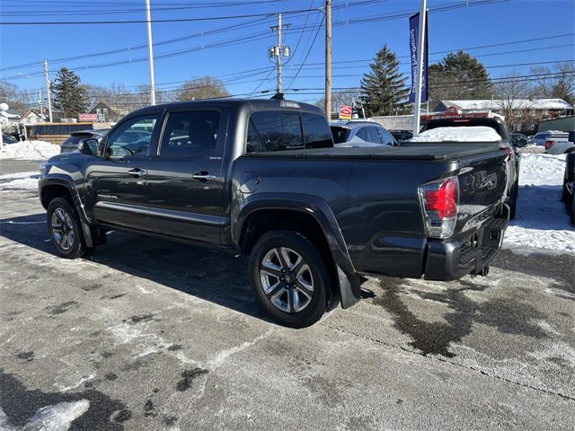 Used 2019 Toyota Tacoma Limited image 5