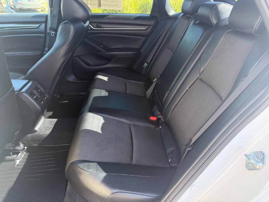 Used 2021 Honda Accord Sport image 14