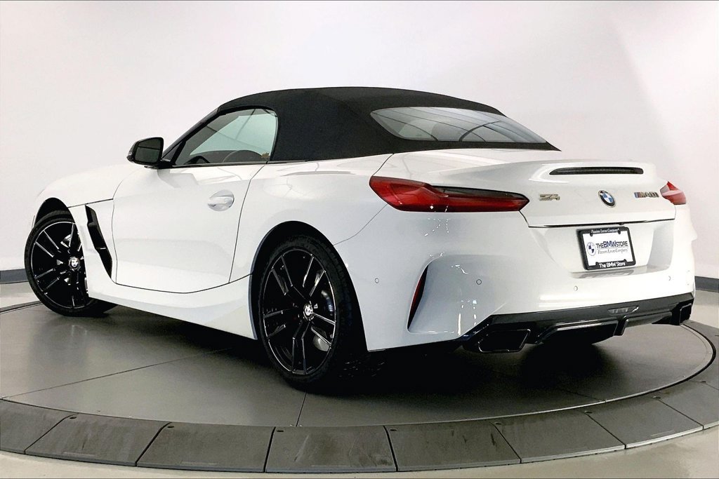 Certified 2023 BMW Z4 M40i w/ Premium Package RWD image 10