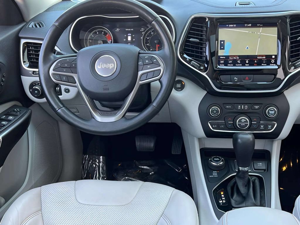 Used 2020 Jeep Cherokee Limited AWD/4WD image 9