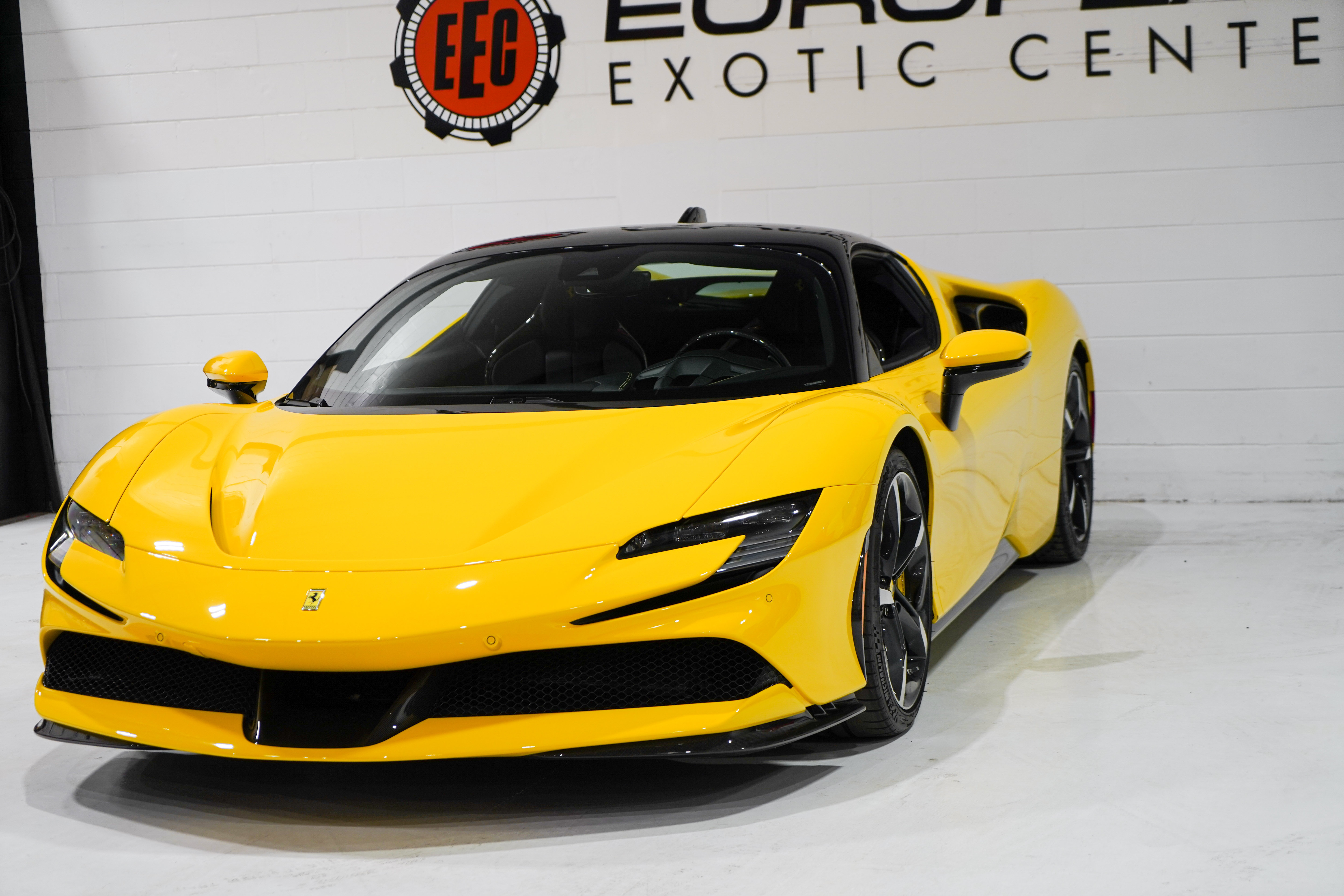 Used 2021 Ferrari SF90 Stradale AWD/4WD image 29