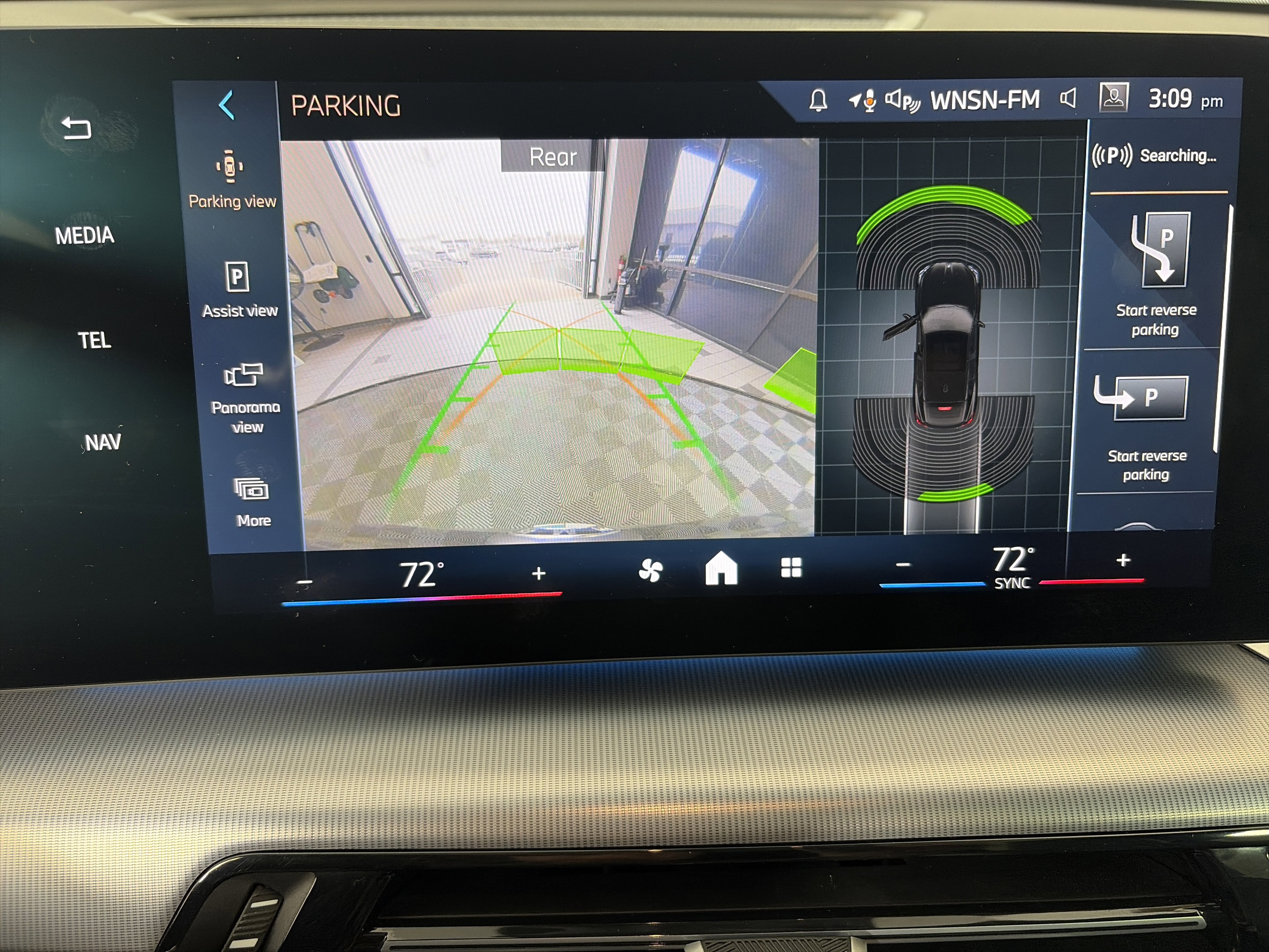 Used 2024 BMW X2 xDrive28i w/ Convenience Package image 25